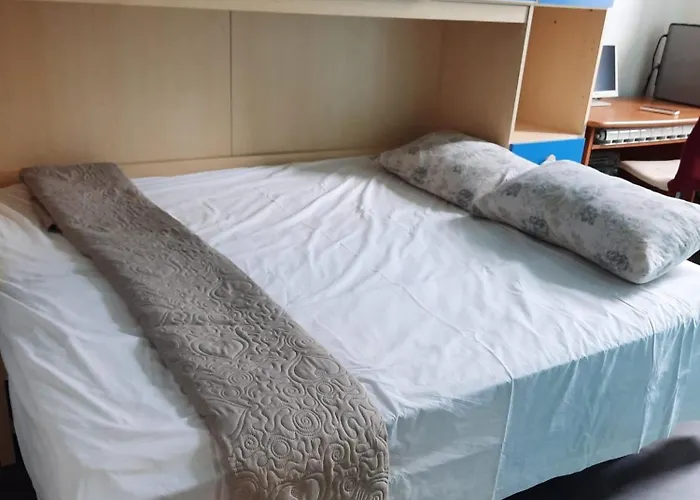 Πανσιόν Rent House *